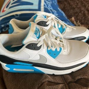 Nike air max worn once